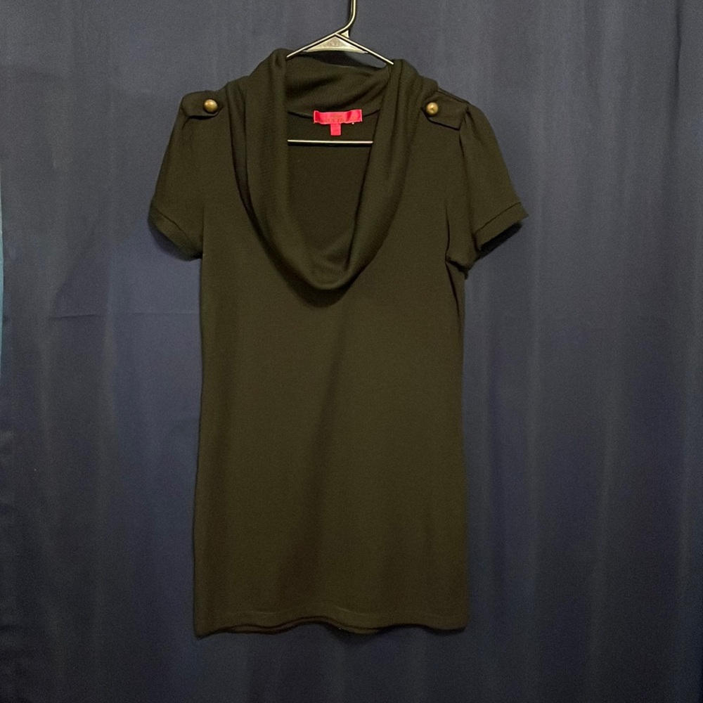 Almost Famous Size Large Short Sleeve Sweater Dress